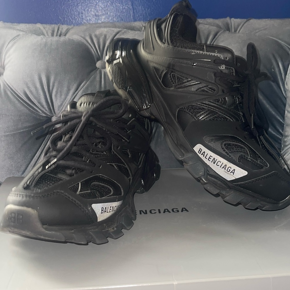 Men’s Balenciaga Sneaker size 39 (6)